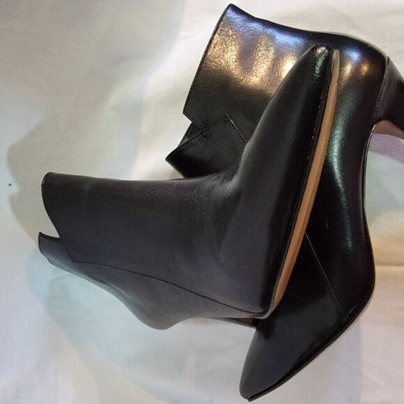 NINE WEST - Jetlag Booties - Picture 5 of 6